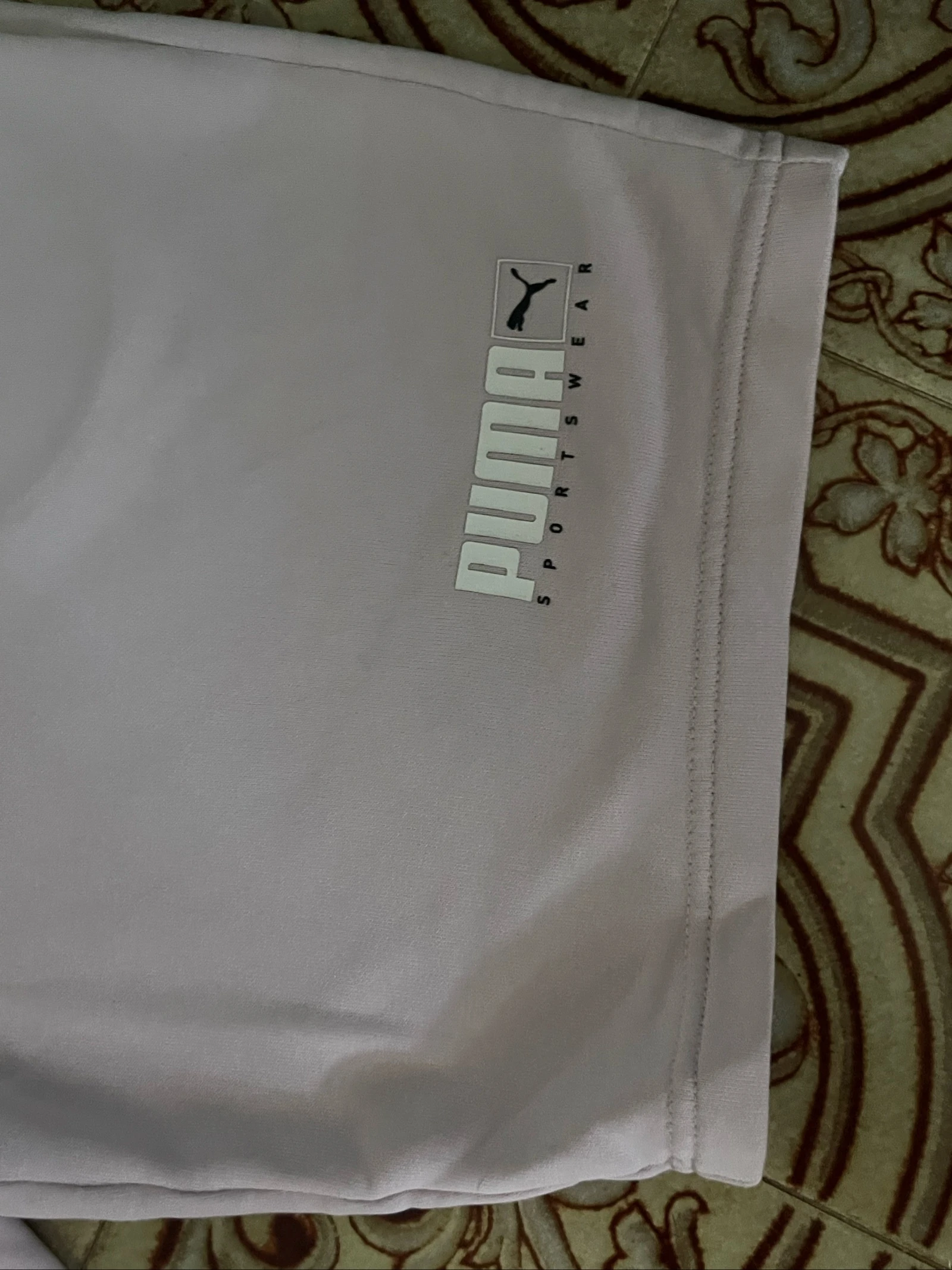 PUMA pink plaid shorts size M — Casual sportswear – photo 3